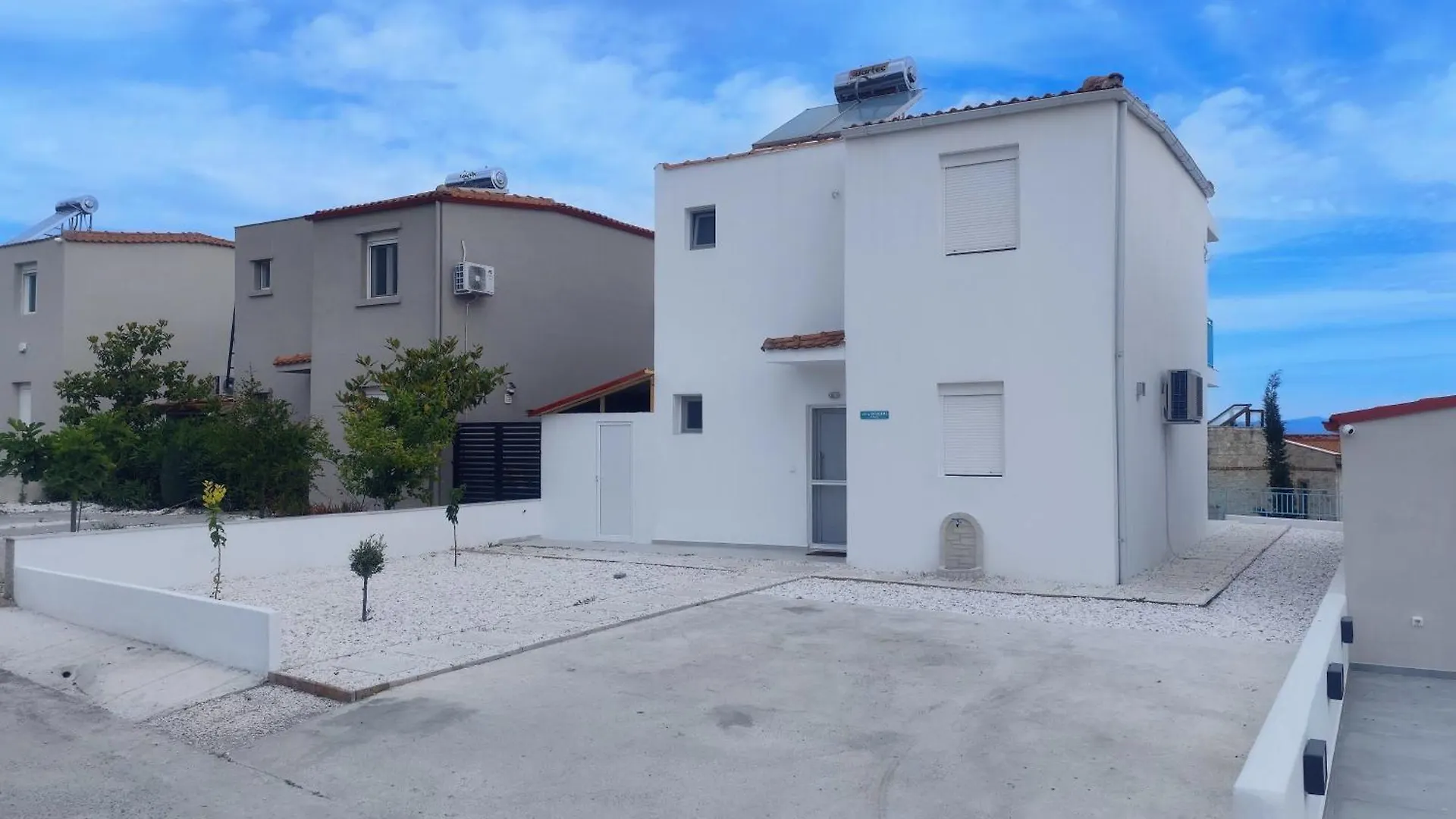 Villa Damaki Kriopigi